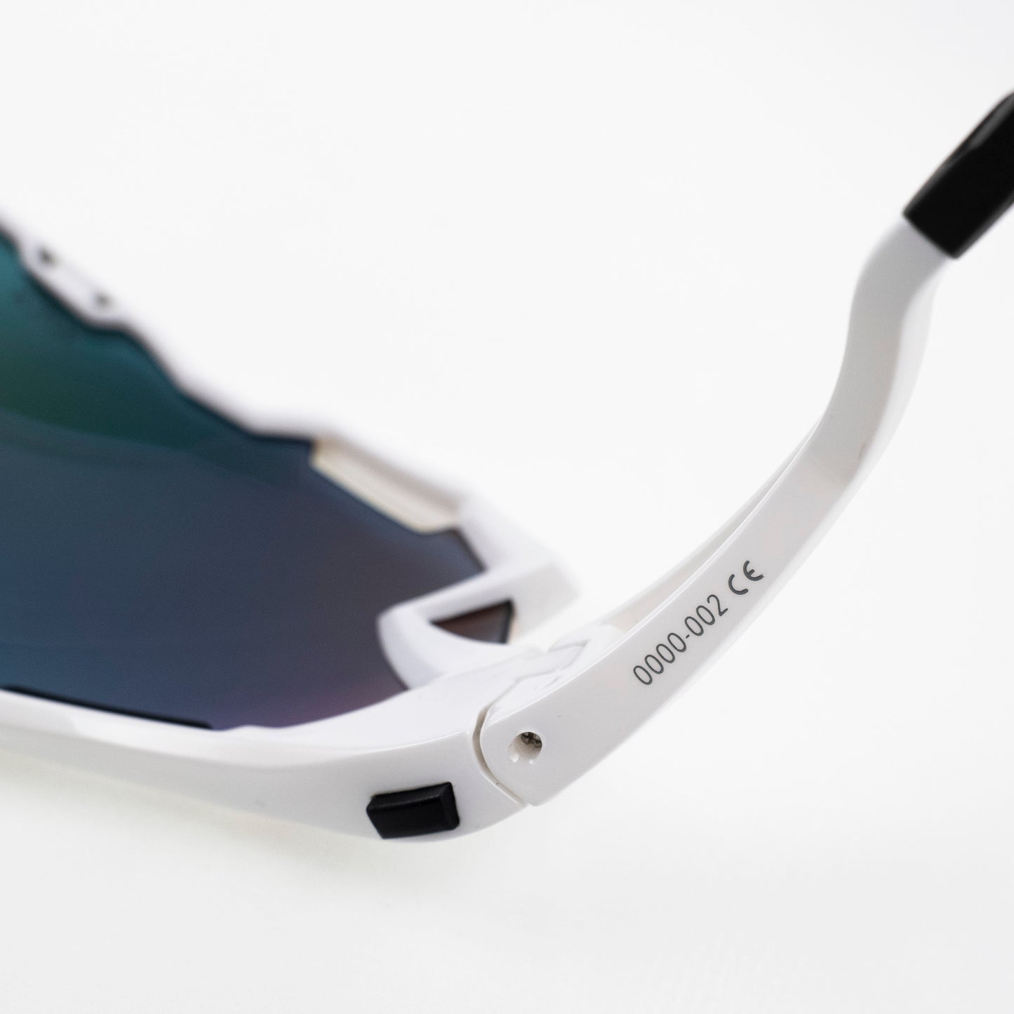 ザストラン MANTRA L GLOSSY WHITE