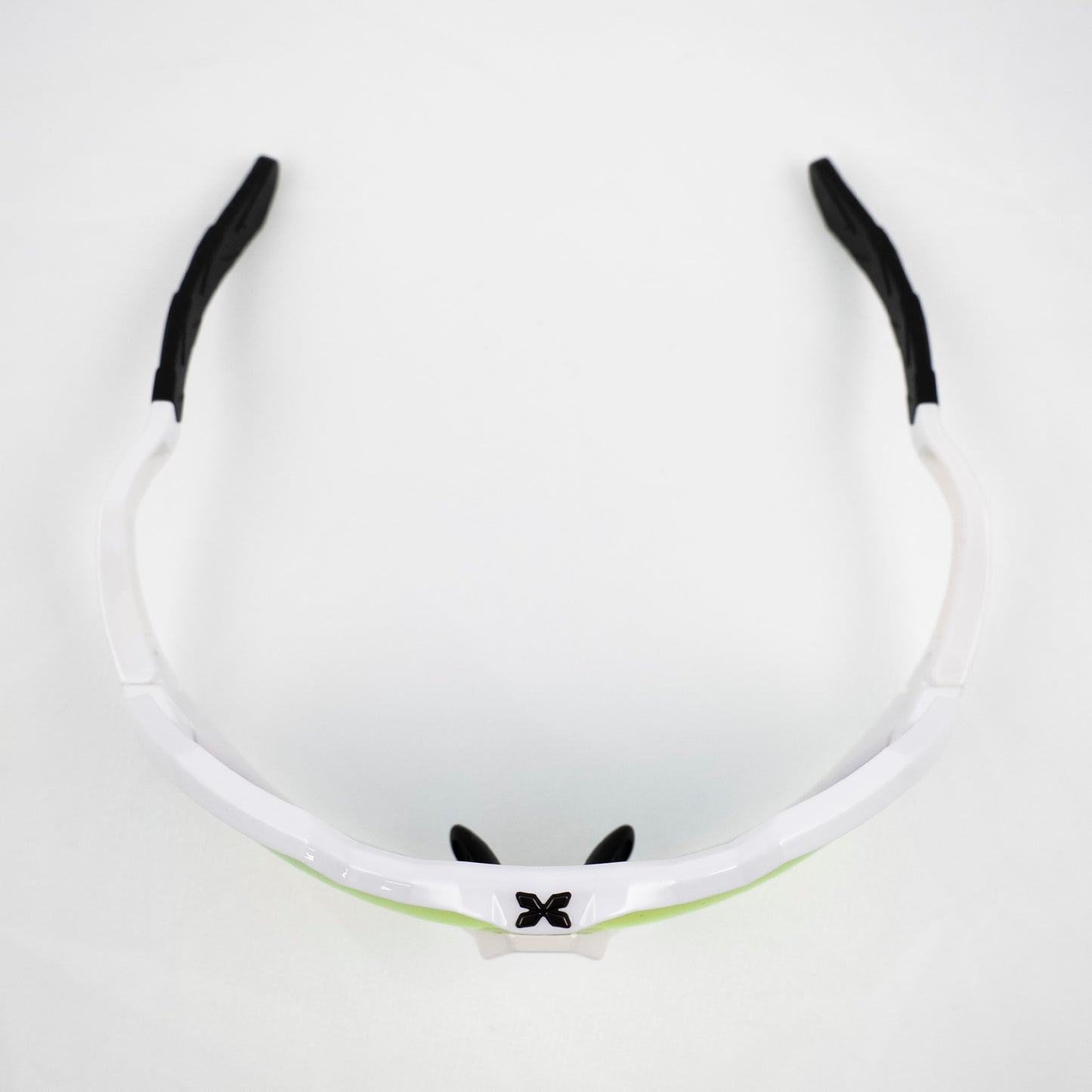 ザストラン MANTRA L GLOSSY WHITE