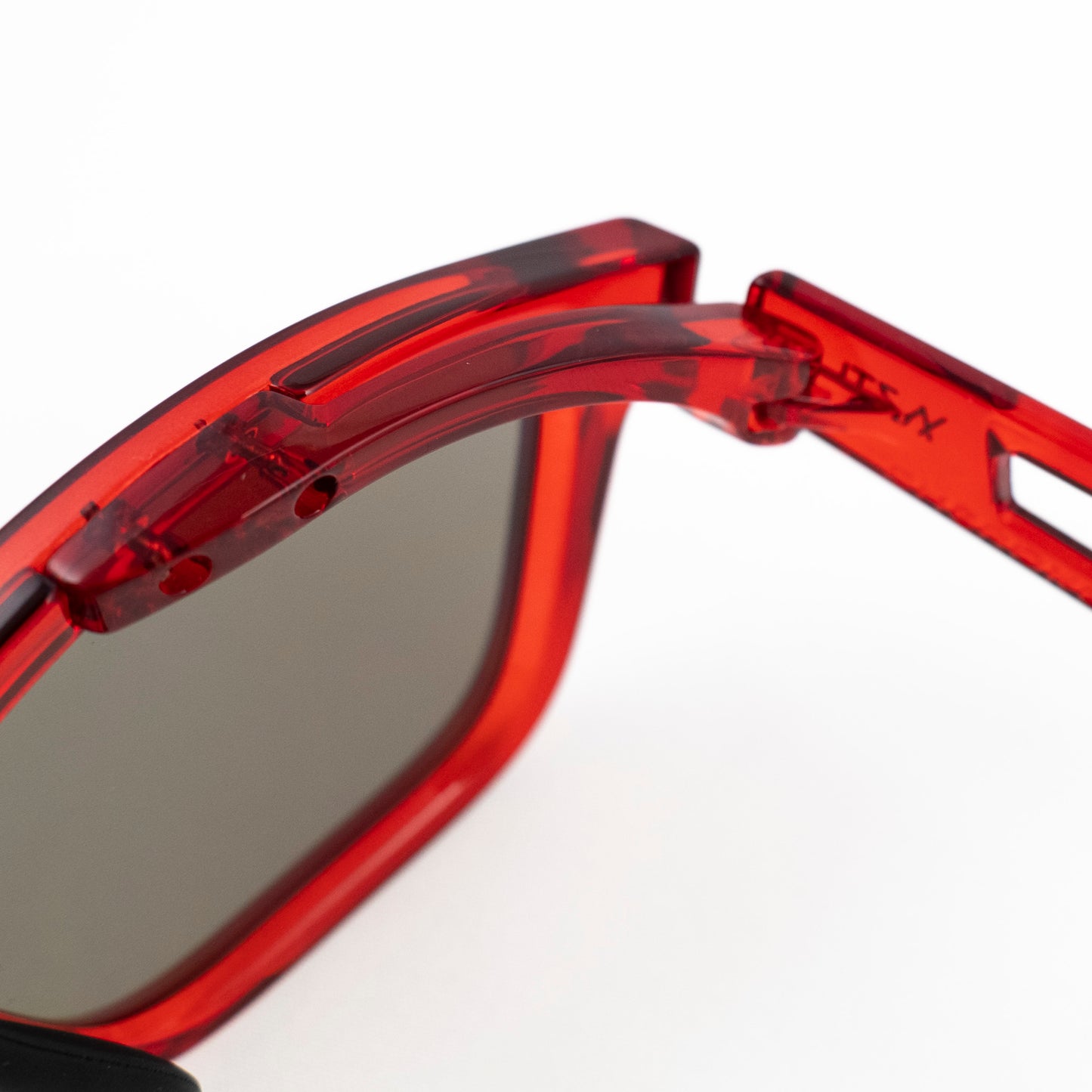 ザストラン CHEROKEE RED ROCK