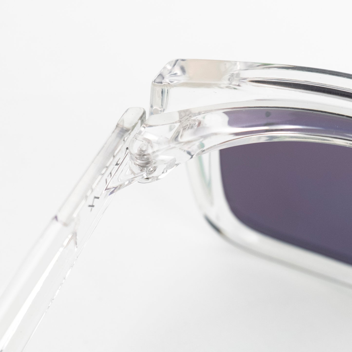 ザストラン CHEROKEE GLOSSY CRYSTAL