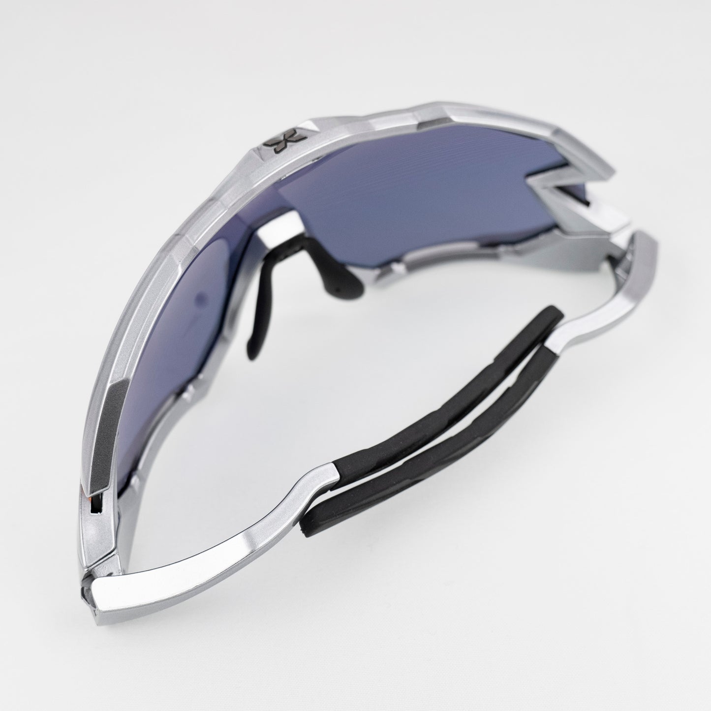 ザストラン MANTRA L ALUMINIUM