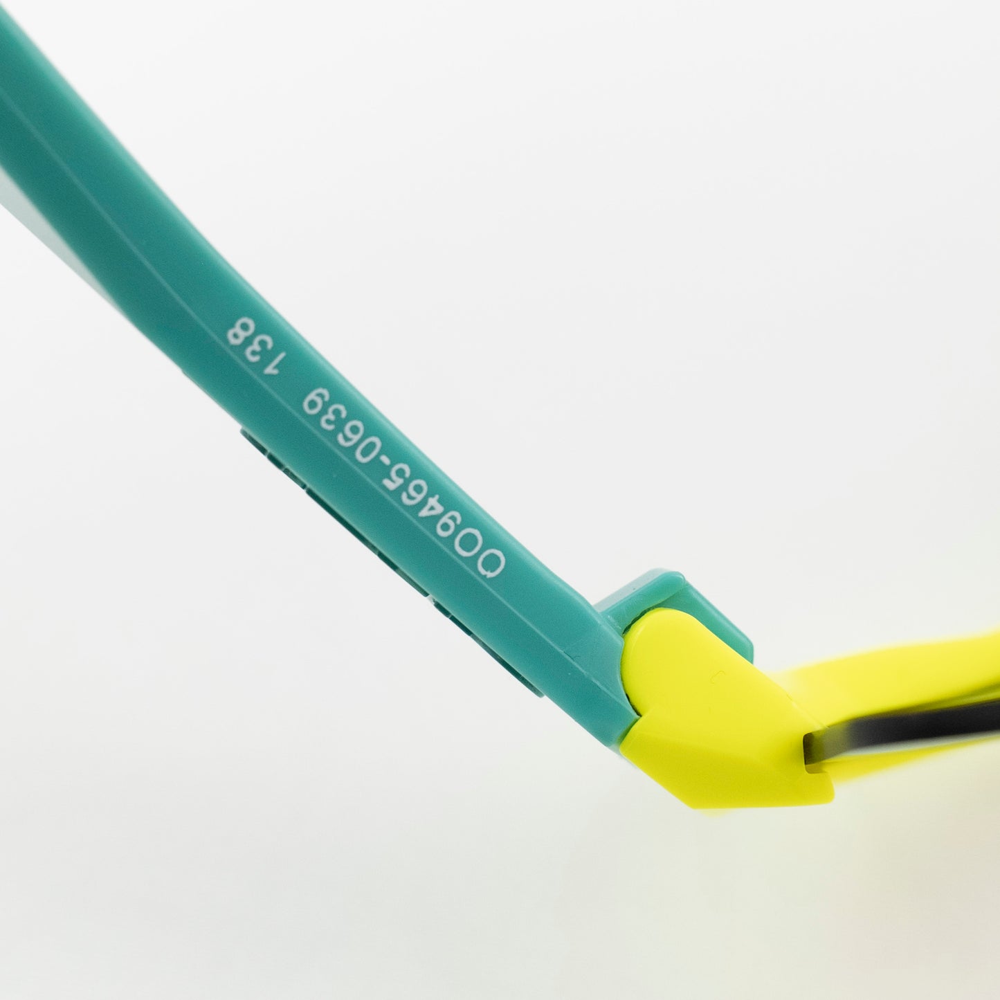 オークリー Sutro Lite Sweep OO9465-0639