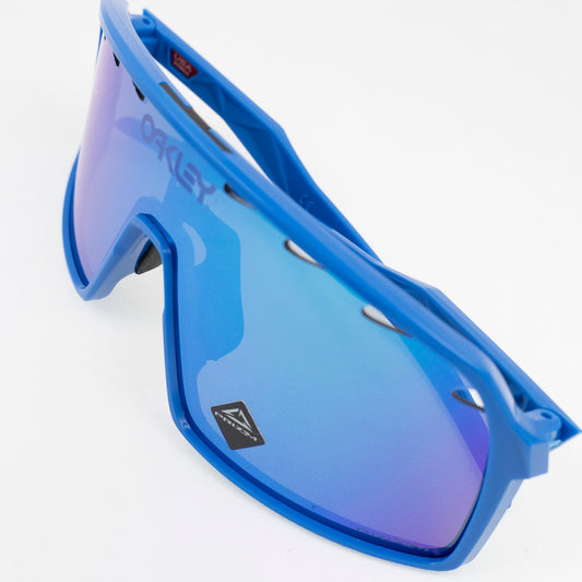 オークリー Sutro OO9406A-1237