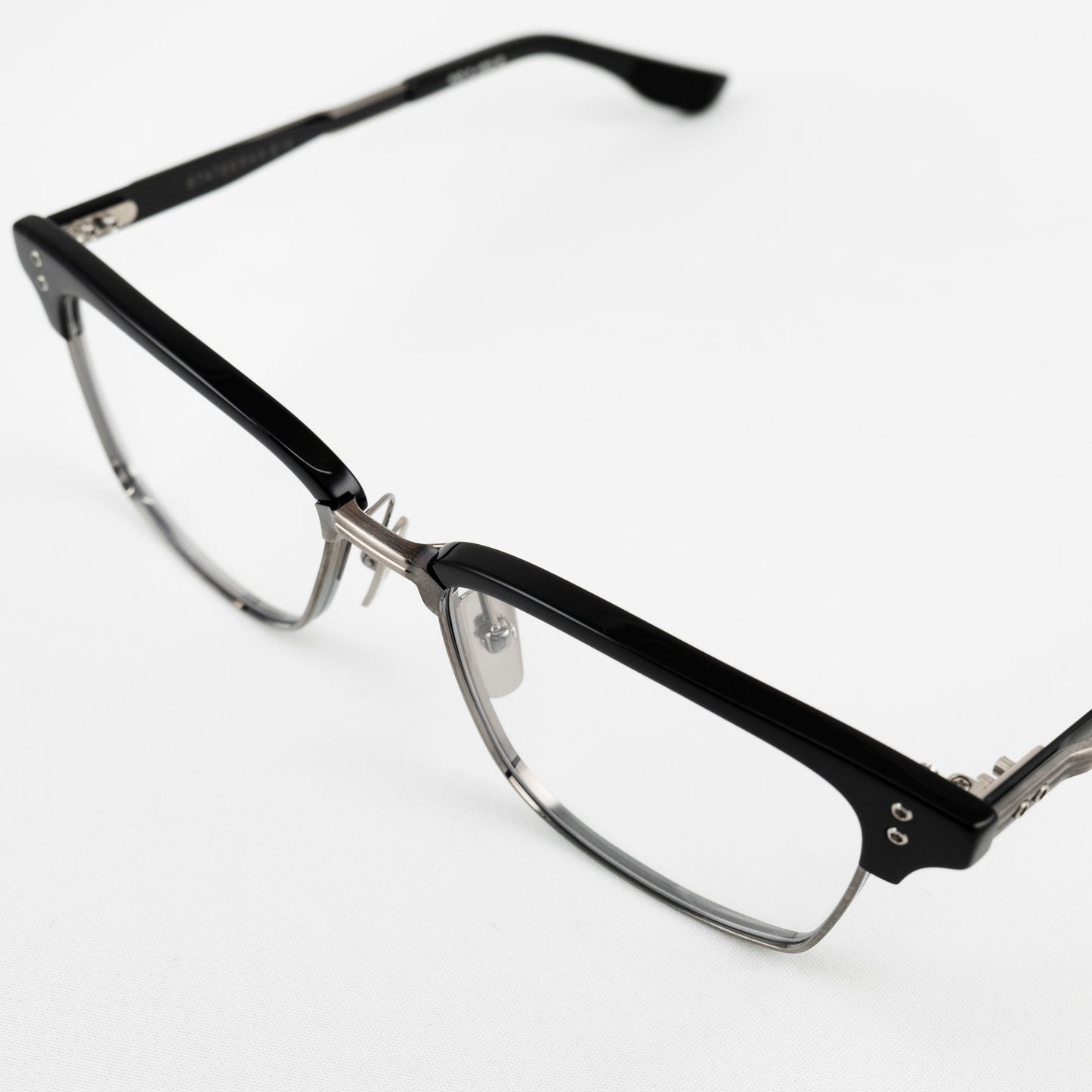 DITA STATESMAN SIX DTX132-55-01 BLK-SLV