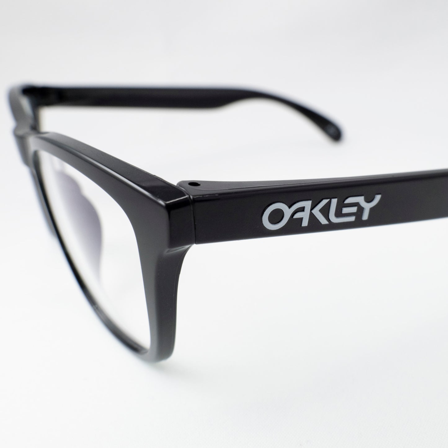 オークリー Frogskins OX8137A-0154