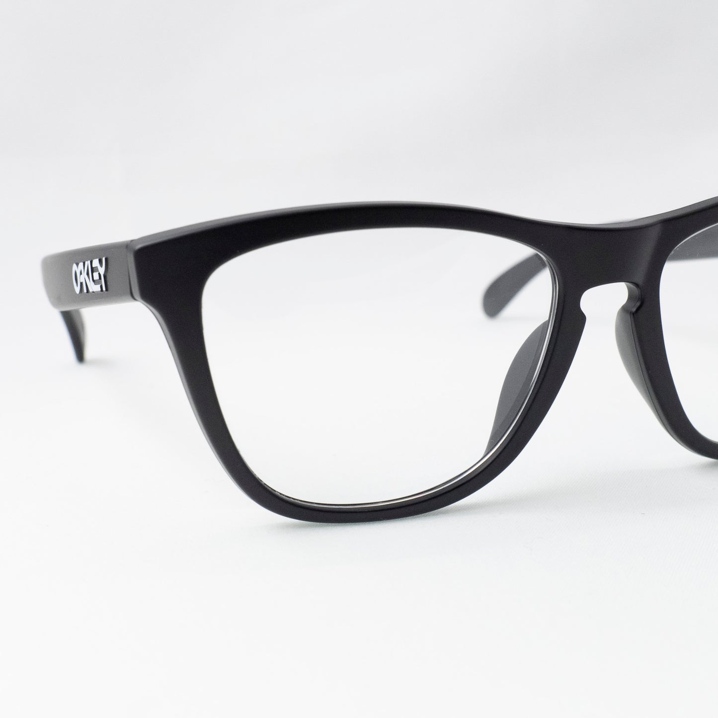 オークリー Frogskins OX8137A-0354