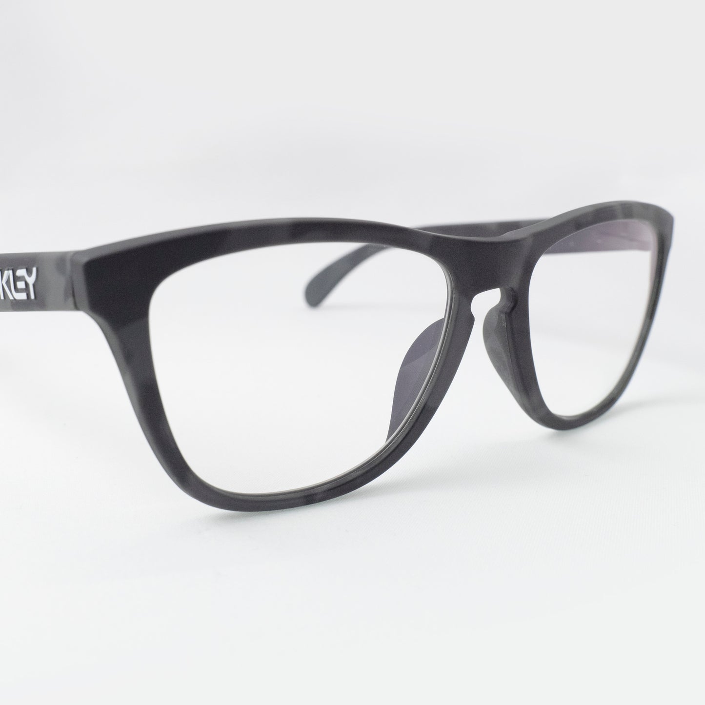 オークリー Frogskins OX8137A-0454