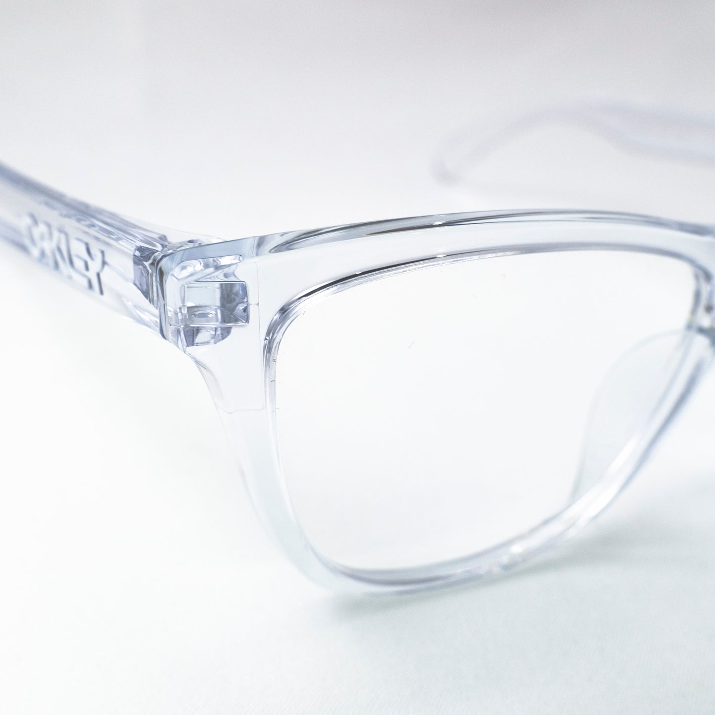 オークリー Frogskins OX8137A-0254